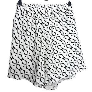 Princess Polly Earth Club Emelita Linen Shorts White Black Geometric Size 2 New